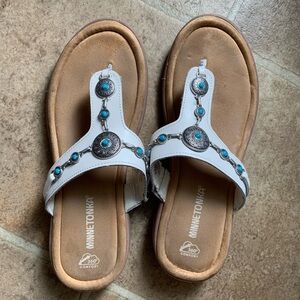 Minnetonka White Thong Sandals with Turquoise Accents